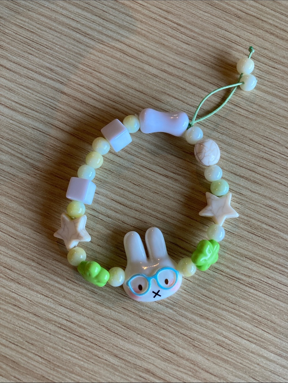 Kids Pastel Bunny Bead Bracelet - Green & Pink